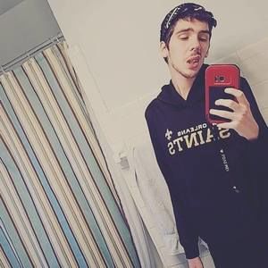 Meet your Posher, Logan